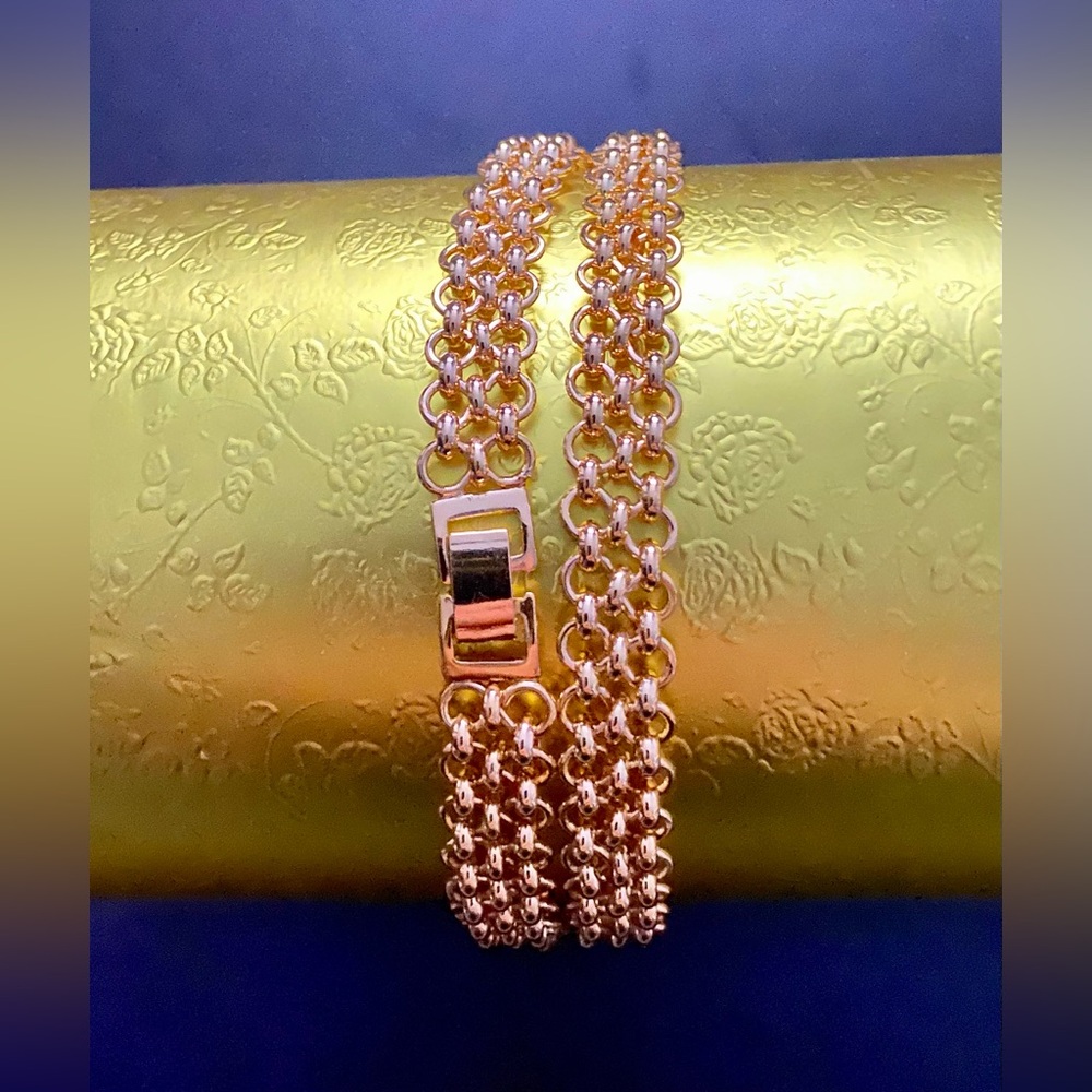 NWOT Elegant Gold plated 18k Chain Necklace - Picture 14 of 17